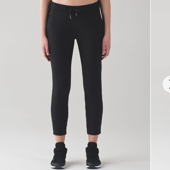 lululemon athletica Pants - Lululemon on the fly pants 28”